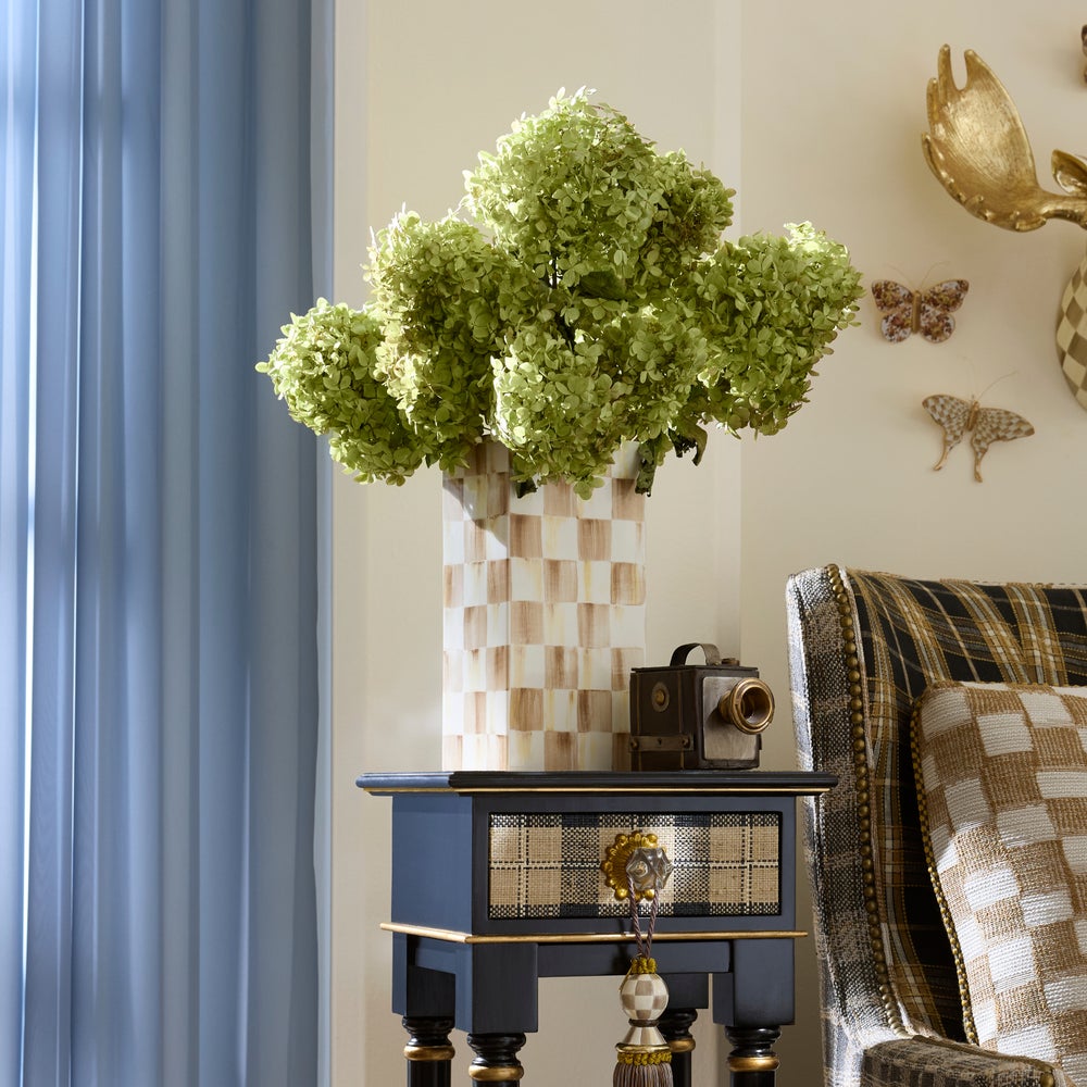 check-pillar-vase_1